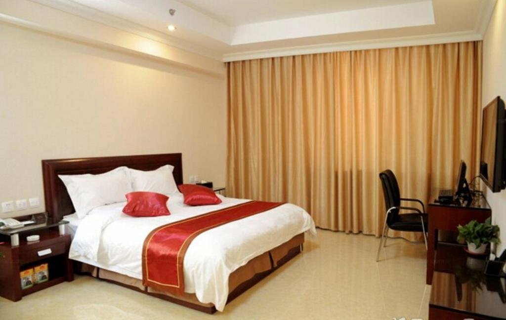 LaoShu Jie (MinSheng ShangChang XiNan)