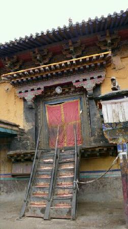 Xialu Temple