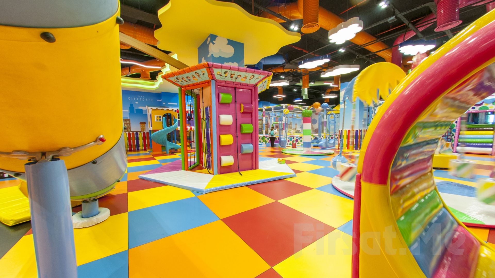 Leo's Playland