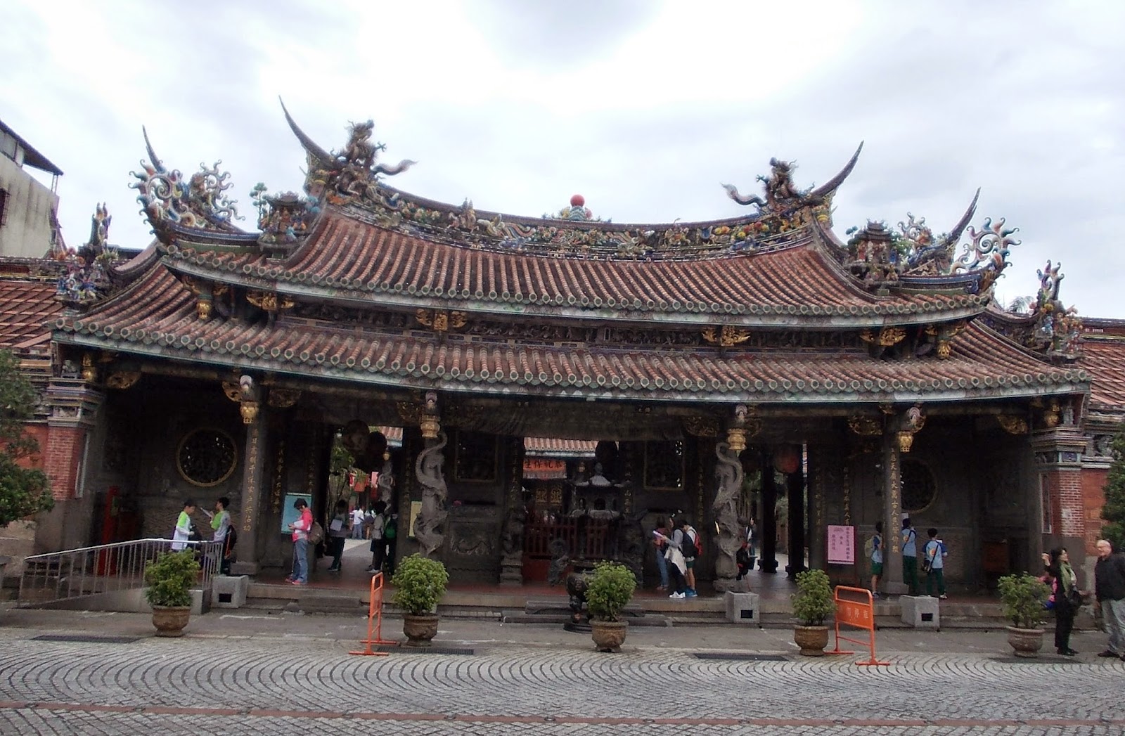 Dalongdong Bao An Temple