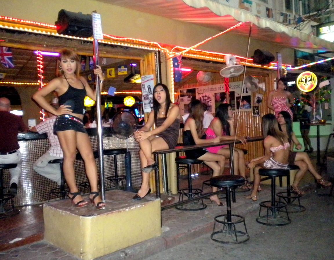 Patong Backpacker Bar