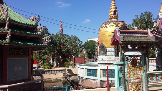 Wat Sunthorn Pradit
