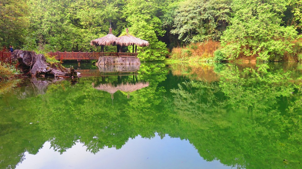 Huan Lan Pond Bikeway