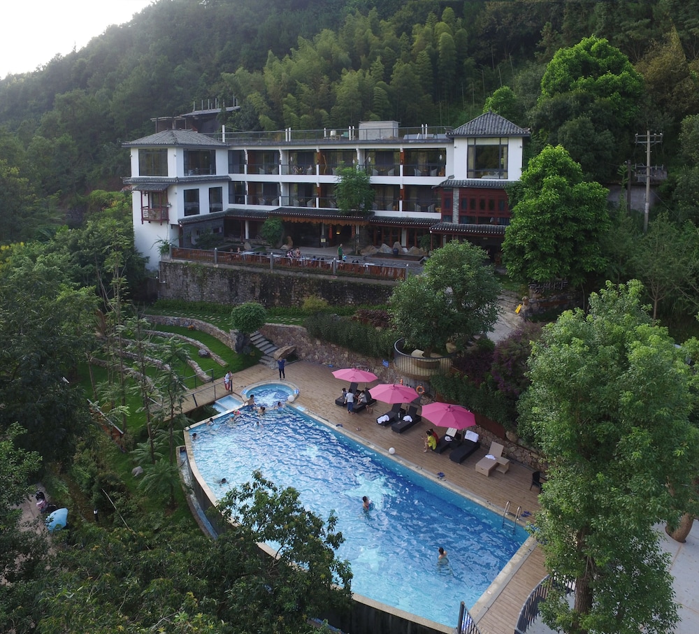 Shuang Tan Recreation Garden