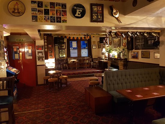 The Crossed Keys Pub