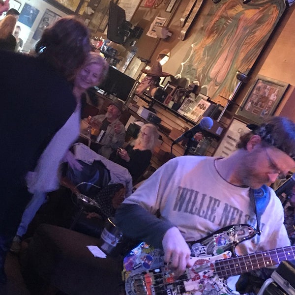 Maxwell's Cigar Bar
