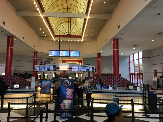 AMC East Hanover 12