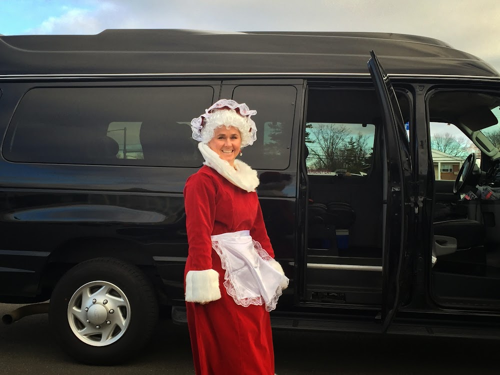 Arrow Limousine
