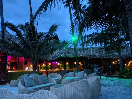 Chameleon Beach Bar