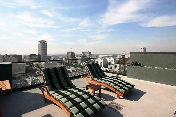 Rooftop Lounge