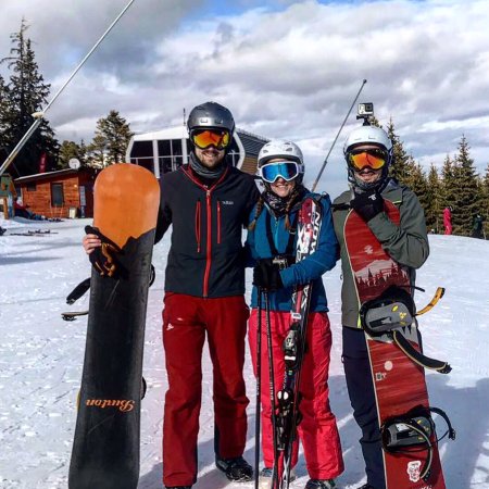 Yanakiev Ski and Snowboard School
