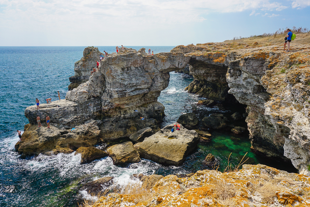 Tyulenovo Rocks