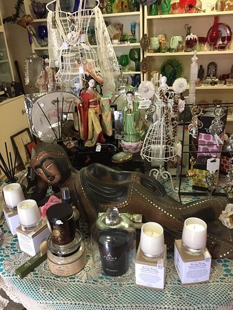 Vera Rose Collectables & Curiosities
