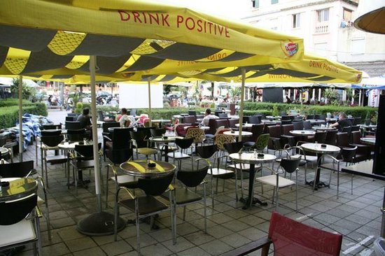 Caffe du Pont Tirana