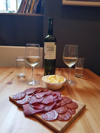 Petrakija Wine & Life