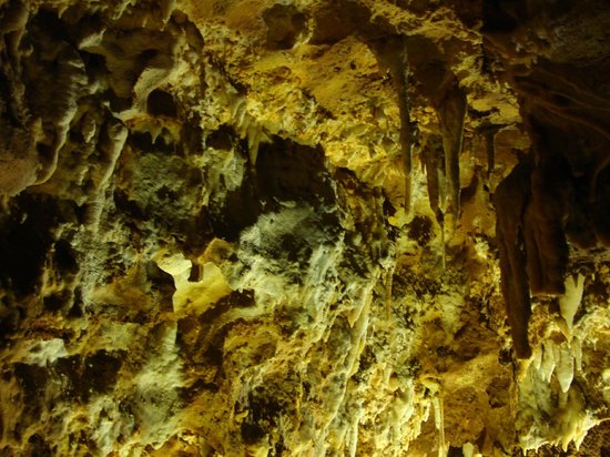 Grotte de Saint-Cézaire
