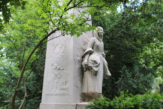 Monument à Jules Massenet
