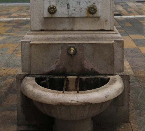 La fontaine du panier