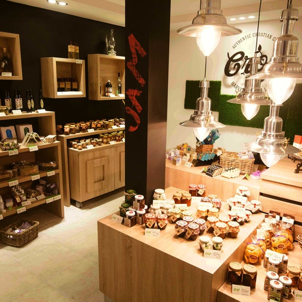 Crop - Authentic Croatian Gifts