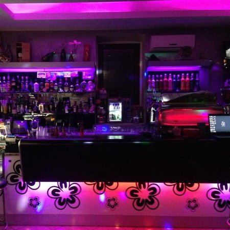 Rondnoir Cafe