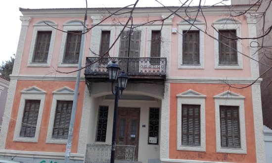 Building at 6 Tsanaklis Street (Mansion Eliades)