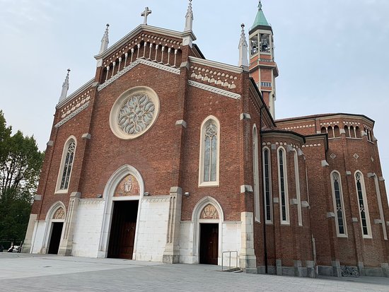Santuario Santa Valeria, Seregno