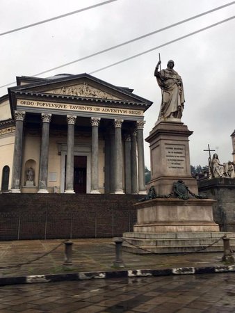 Monumento a Vittorio Emanuele I