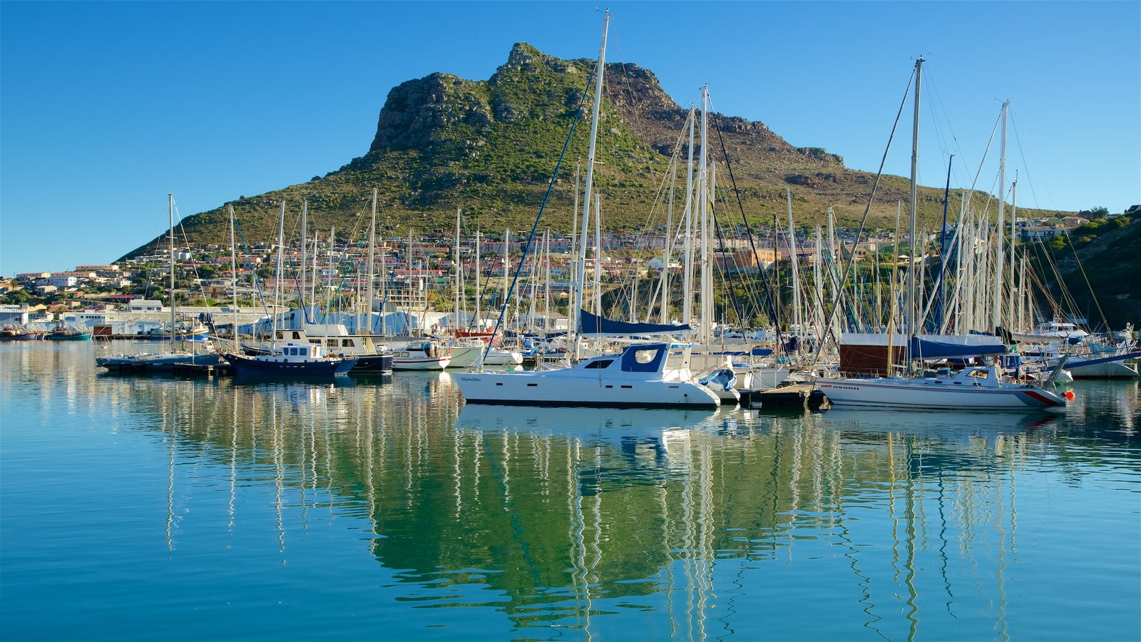 Hout Bay Beach