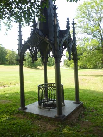 Gothic Well