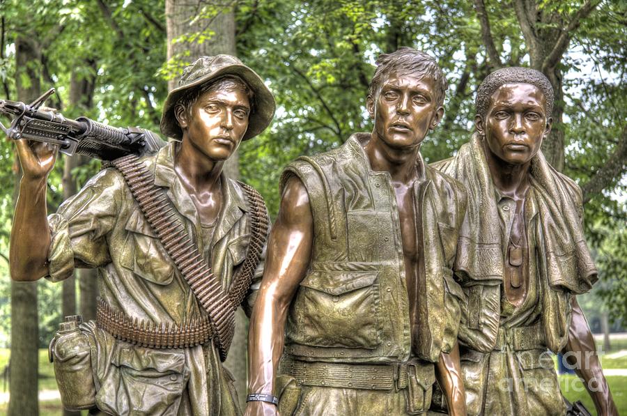 Memorial to Caravan Soldiers
