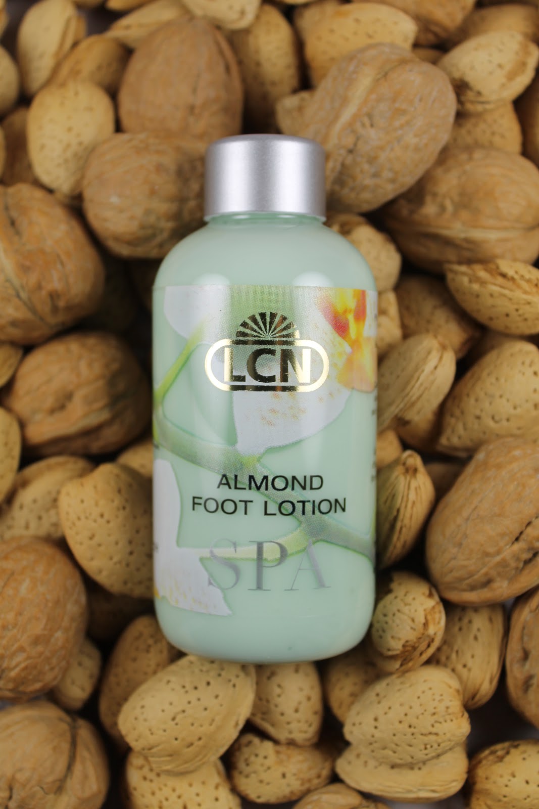 Almonds Spa