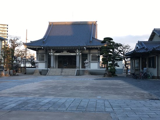 Yakusenji Temple