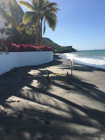 Caimancito Beach