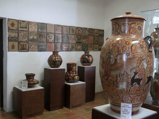 Ceramic Museum (Museo Regional de la Ceramica)