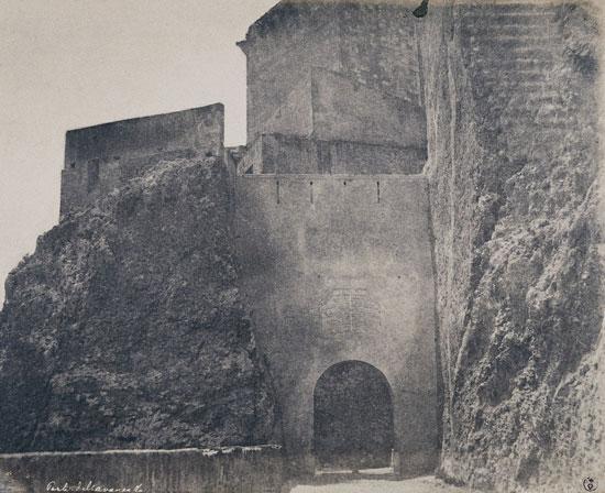 Porta S'Avanzada