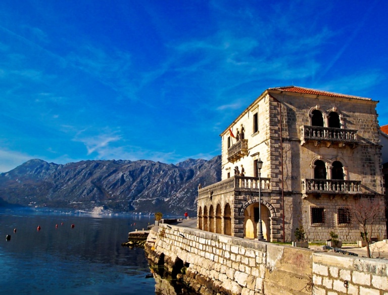 Bujovic Palace