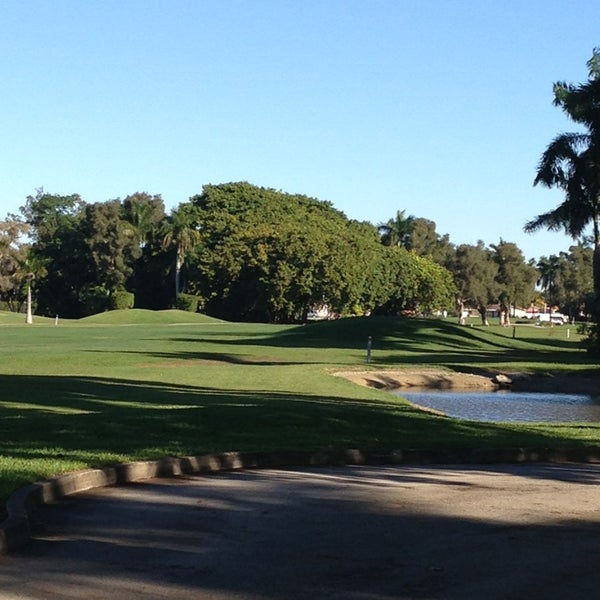 Hollywood Beach Golf Resort