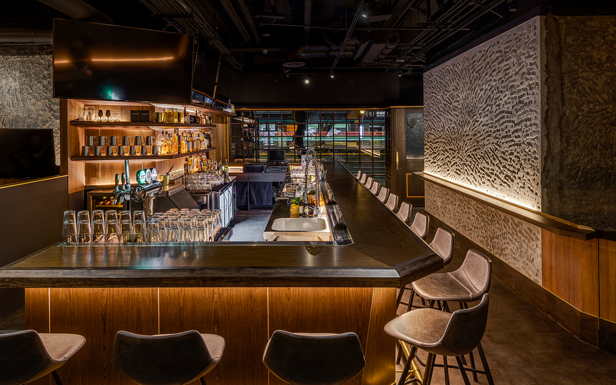 Butch's Sports Bar