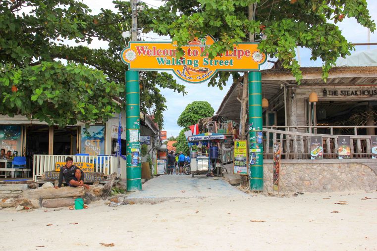 Walking Street Koh Lanta