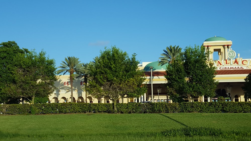 Cinemark Palace 20