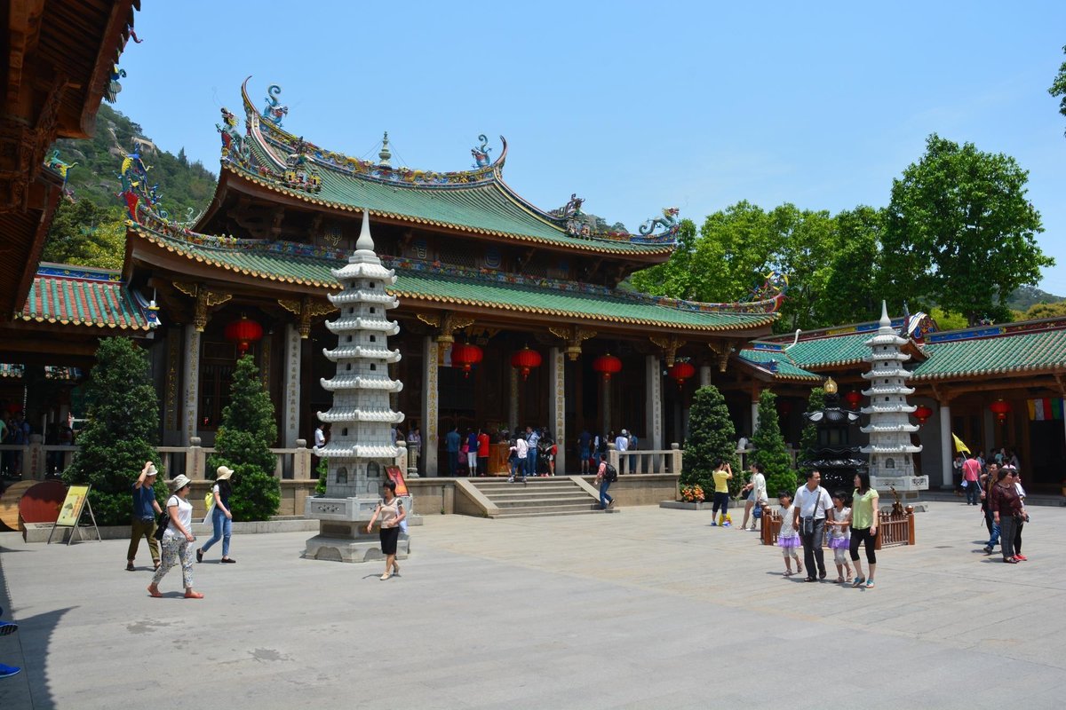 Hongshan Temple