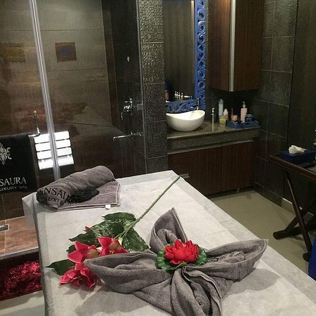 Sensaura The Luxury Spa