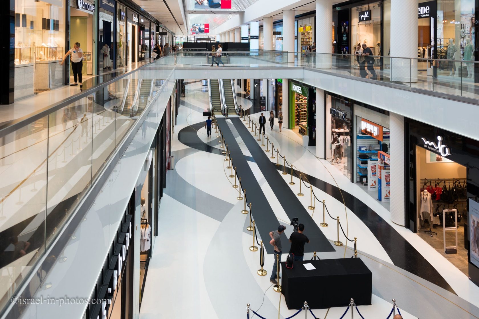 TLV Fashion Mall