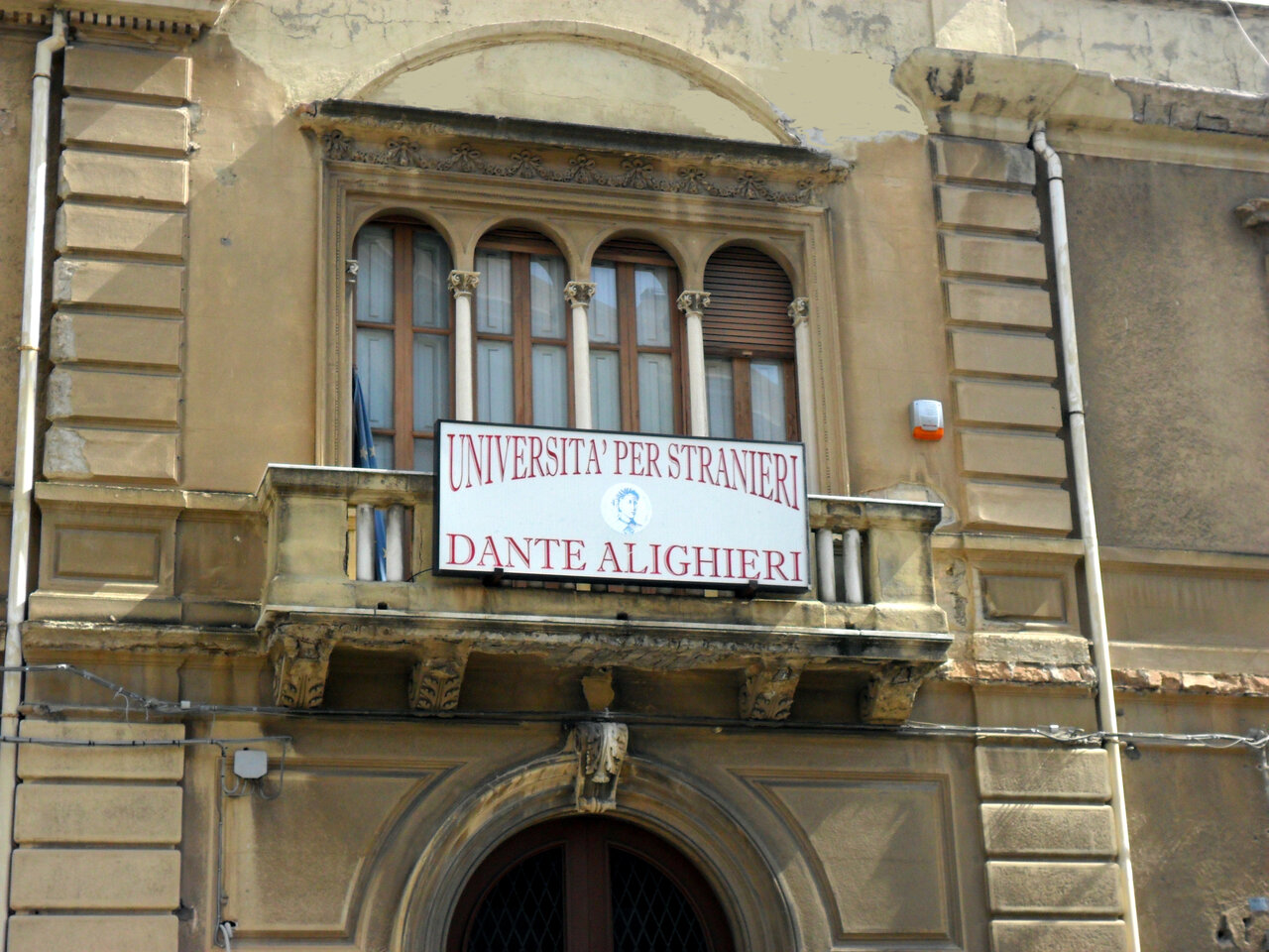 Palazzo San Gaetano - Universita per Stranieri Dante Alighieri