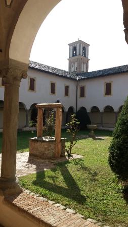 Abbazia benedettina di S. Maria della Neve di Torrechiara