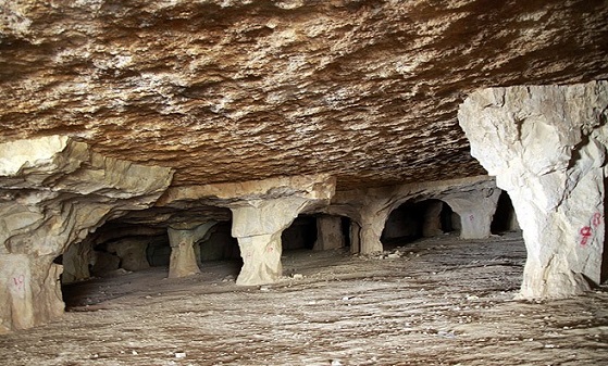 Tadvan Cave