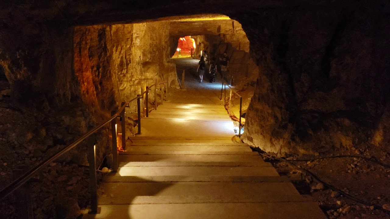 Zedekiah's Cave (Solomon's Quarries)