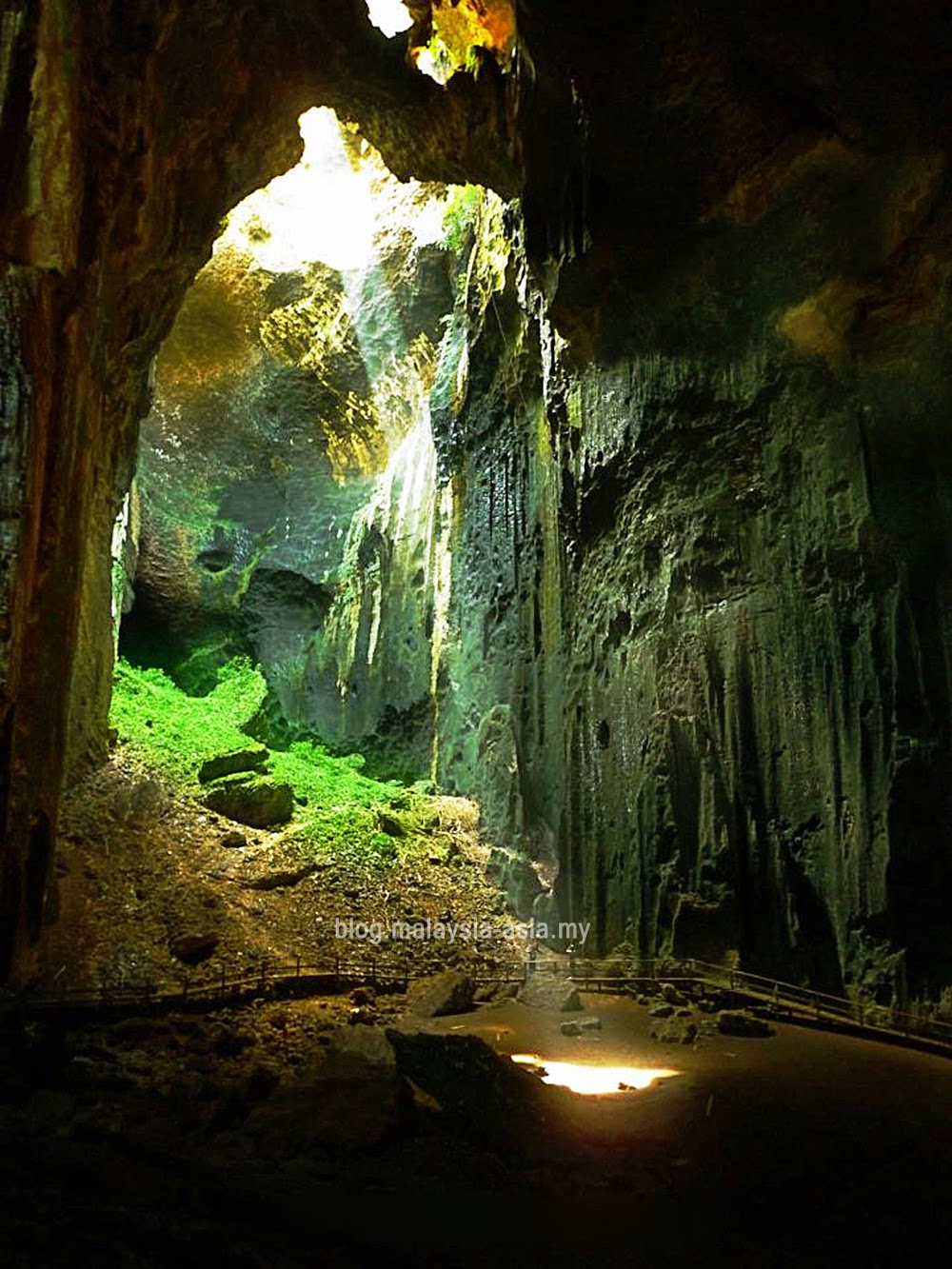 Gomantong Cave Sandakan