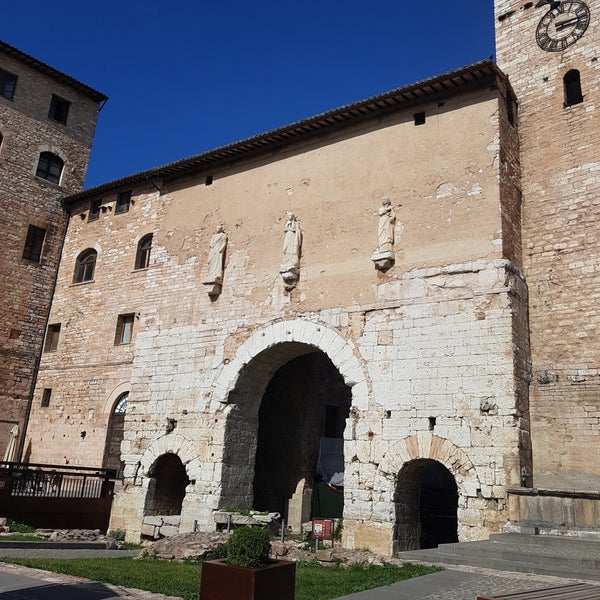 Porta Consolare