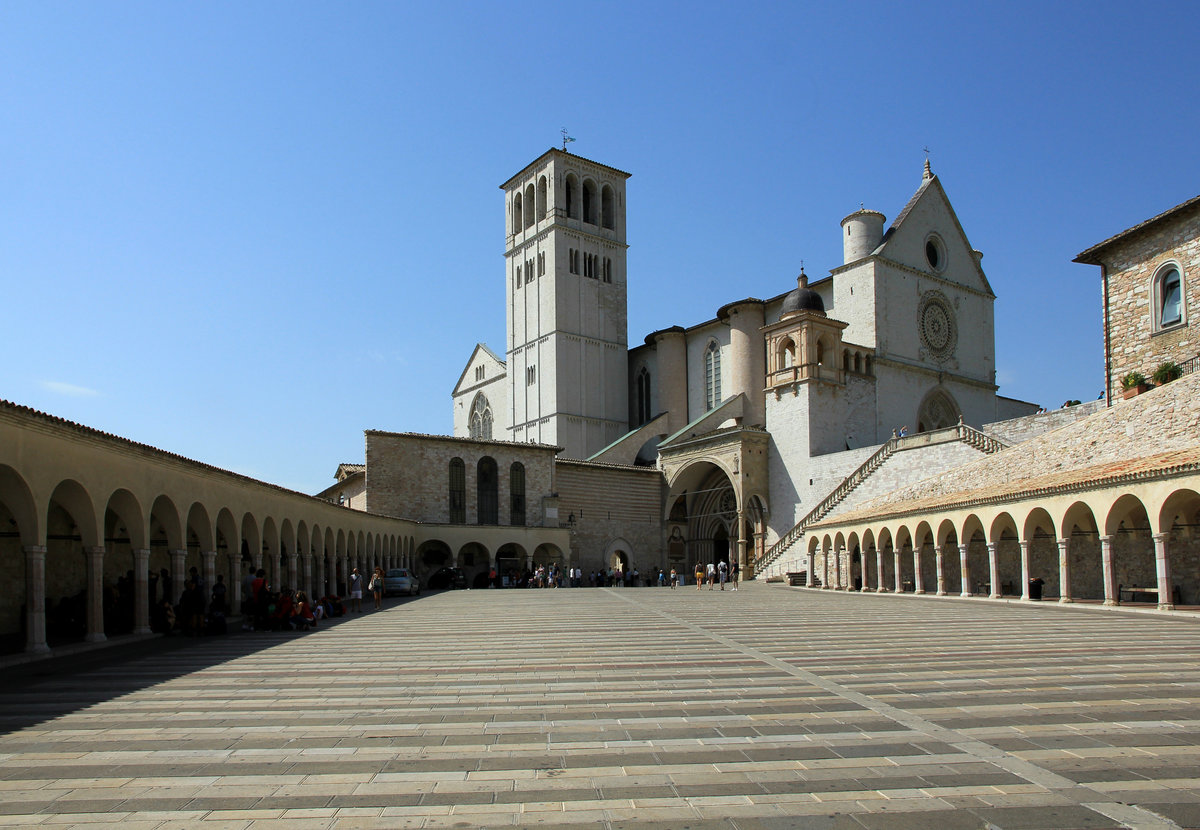 Piazza Inferiore di San Francesco